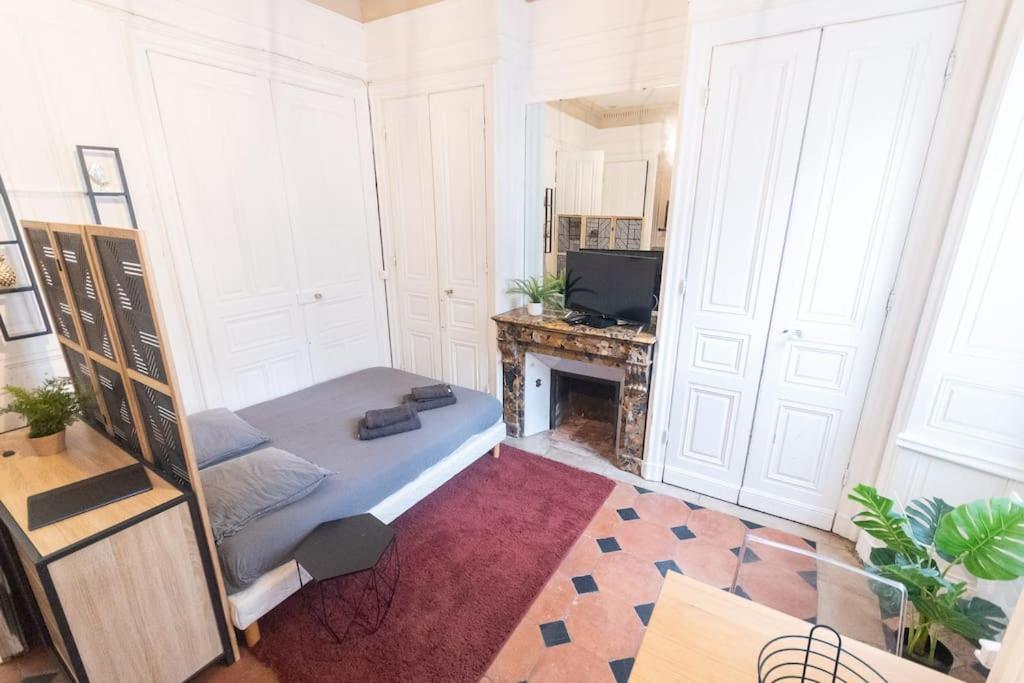 Immeuble L'Aristocrate - L'Authentique - Bd Carnot Apartment อองเชร์ ภายนอก รูปภาพ