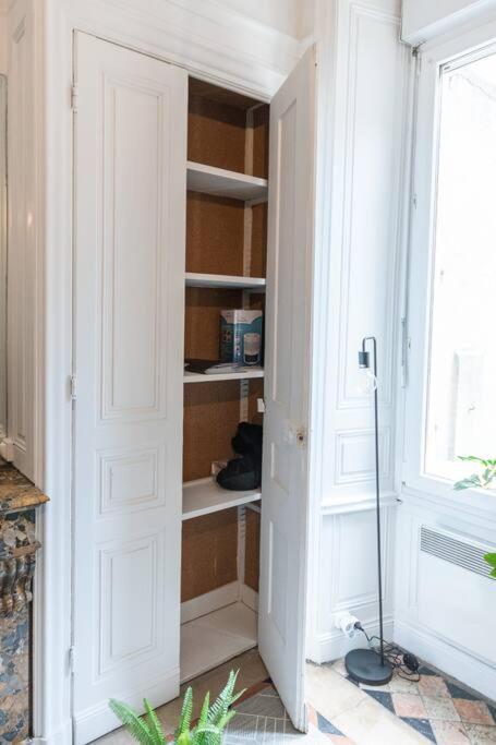Immeuble L'Aristocrate - L'Authentique - Bd Carnot Apartment อองเชร์ ภายนอก รูปภาพ