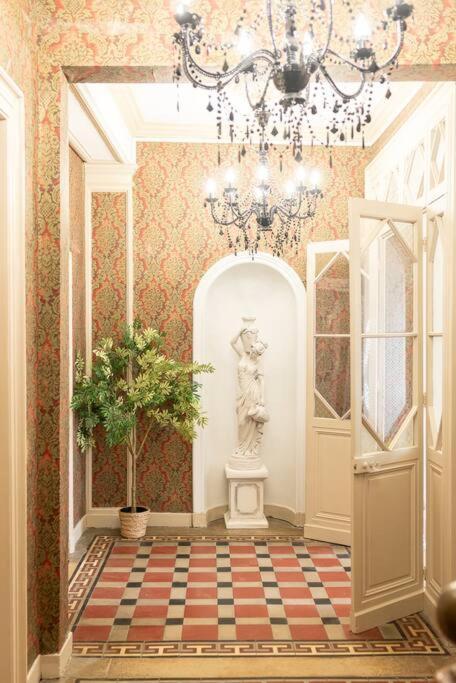 Immeuble L'Aristocrate - L'Authentique - Bd Carnot Apartment อองเชร์ ภายนอก รูปภาพ
