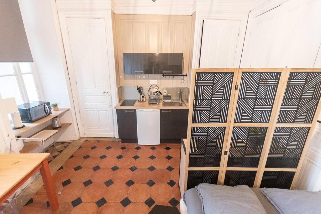 Immeuble L'Aristocrate - L'Authentique - Bd Carnot Apartment อองเชร์ ภายนอก รูปภาพ